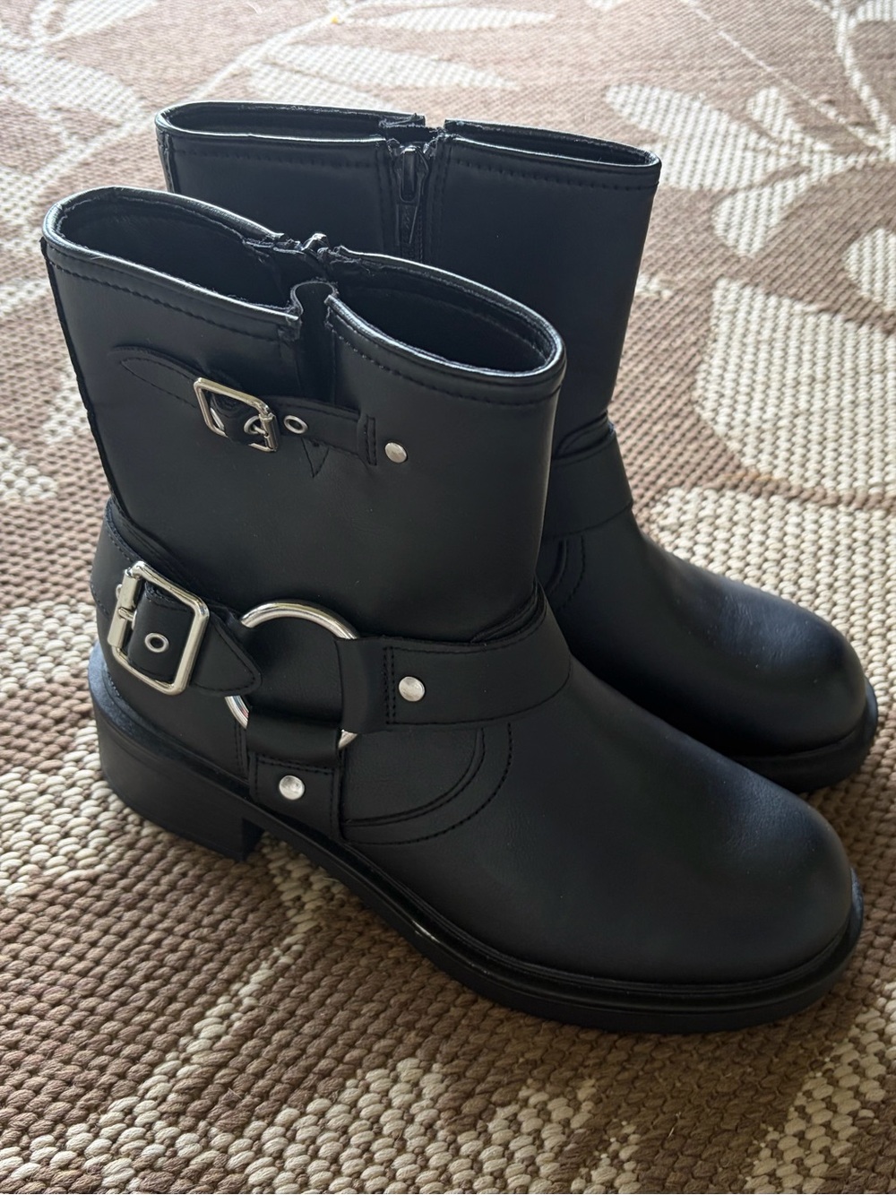 NWT Universal Thread Black Mid-Calf Buckle Moto Boots Women’s Sz 8